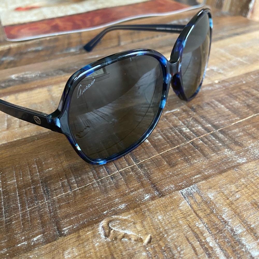 Gucci sunglasses